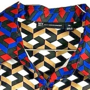NY&Co New York Company Geometric 3D Cube Print Button Up Blouse Satin Size L